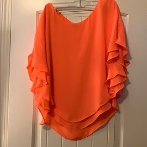 Coral flowy top